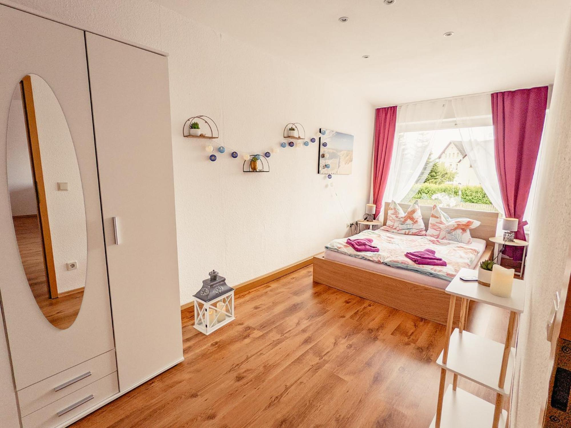 W4 - Urlaubsmagie- Pool, Terrasse, Barbecue Apartman Lichtenhain  Kültér fotó
