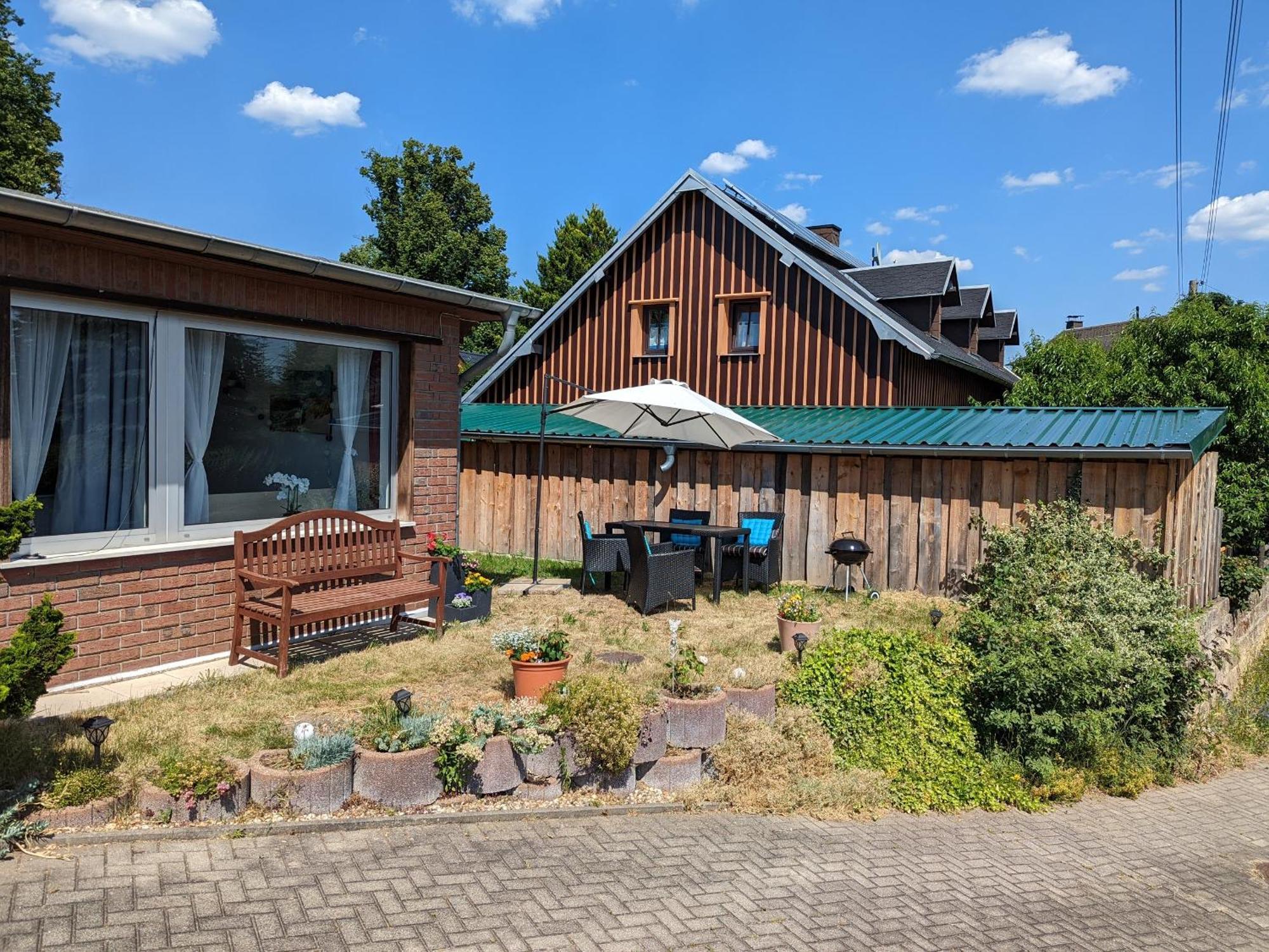 W4 - Urlaubsmagie- Pool, Terrasse, Barbecue Apartman Lichtenhain  Kültér fotó